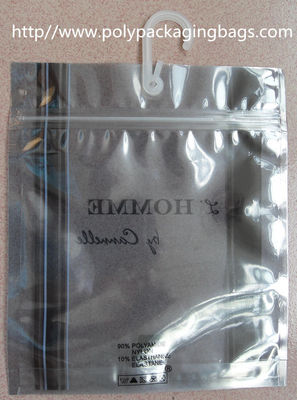 Tas kait plastik kustom / kantong plastik antistatik dengan gantungan untuk pakaian dalam, pakaian